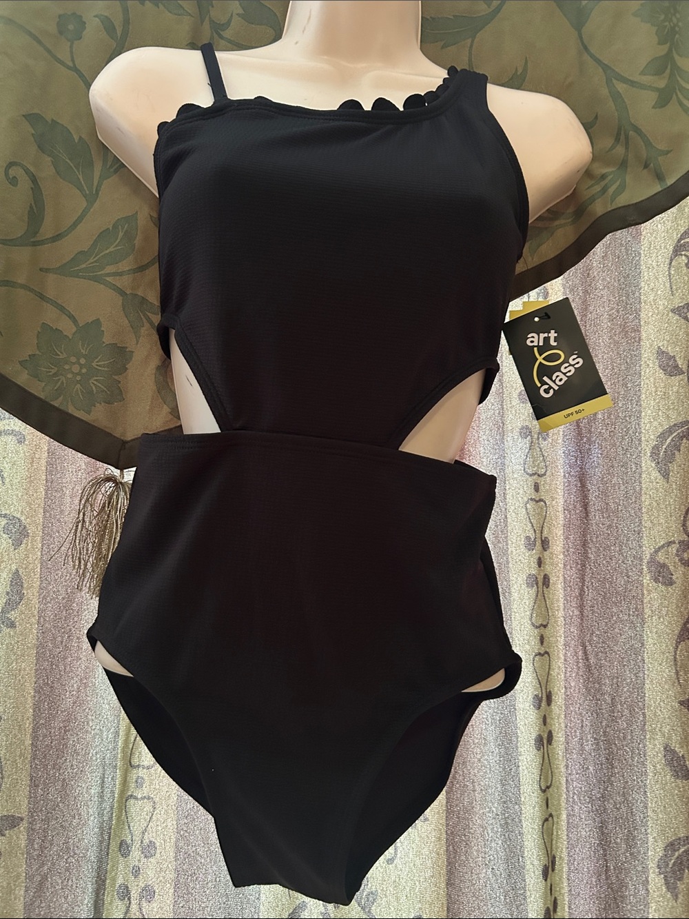 art class Black Scalloped Cutout One-Piece Swimsuit
